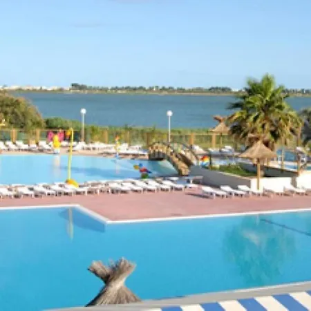 Campsite Modele D'exception, 3 Ch, 2 Sdb, 43m2 - Proche Parc Aquatique