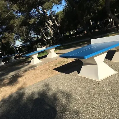 Parque de Campismo Modele D'exception, 3 Ch, 2 Sdb, 43m2 - Proche Parc Aquatique Lattes