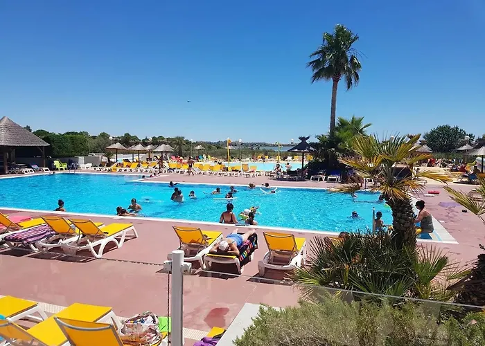 Modele D'exception, 3 Ch, 2 Sdb, 43m2 - Proche Parc Aquatique * لات