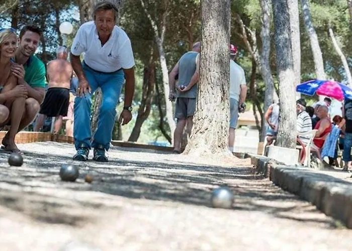 مكان تخييم Modele D'exception, 3 Ch, 2 Sdb, 43m2 - Proche Parc Aquatique