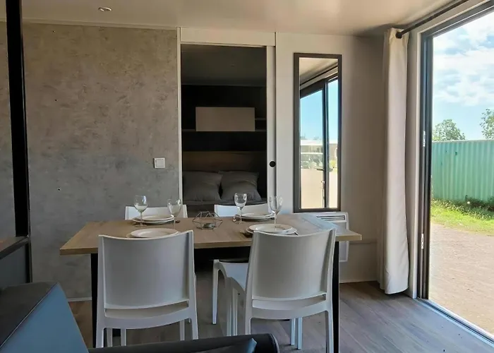 Modele D'exception, 3 Ch, 2 Sdb, 43m2 - Proche Parc Aquatique مكان تخييم