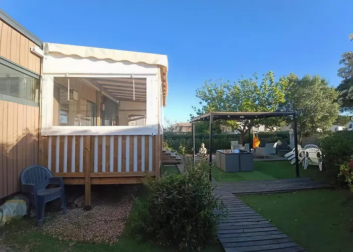 مكان تخييم Modele D'exception, 3 Ch, 2 Sdb, 43m2 - Proche Parc Aquatique لات