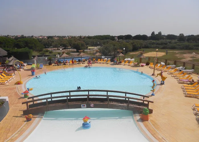 Modele D'exception, 3 Ch, 2 Sdb, 43m2 - Proche Parc Aquatique * لات